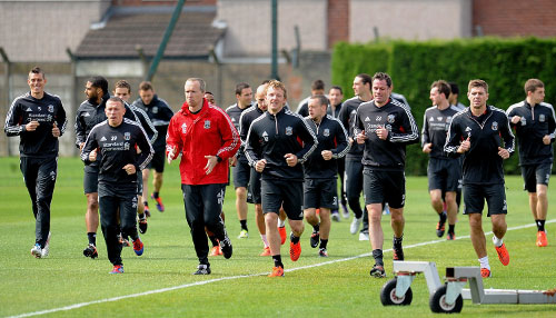 詹姆斯关键三分绝杀比赛（詹姆斯制胜三分完成绝杀）