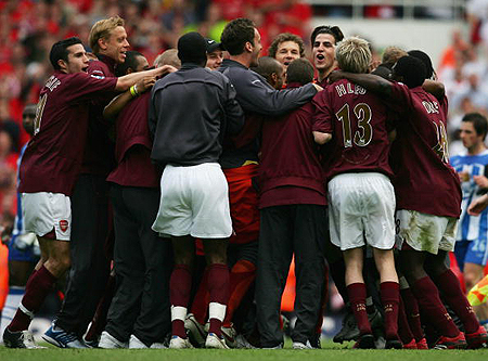 太阳报：穆德里克因宝马车违规贴膜被吊销驾照，罚款199镑